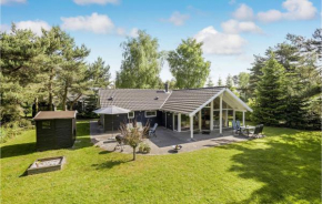 4 Bedroom Stunning Home In Væggerløse